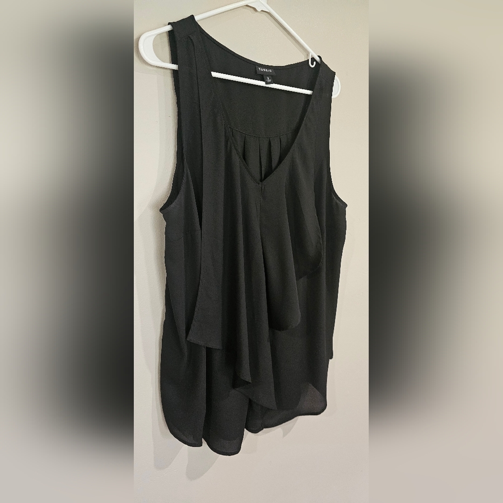 Super cute sleeveless ruffle top, 2X